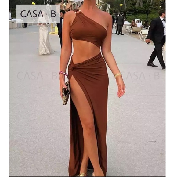 CASA B| Skylar Side Cut-Out High Slit Maxi Dress - Picture 4 of 14